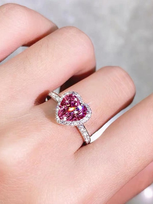 Luxury Heart-Shaped Cubic Zirconia Ring