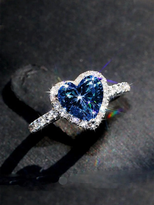 Luxury Heart-Shaped Cubic Zirconia Ring