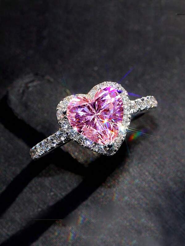 Luxury Heart-Shaped Cubic Zirconia Ring