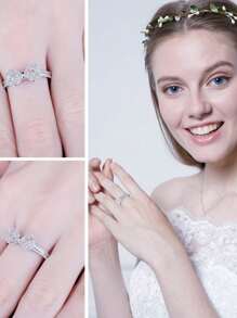 Exquisite Bowknot Rhinestone Ring