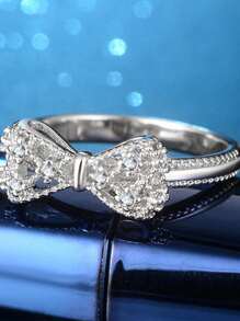 Exquisite Bowknot Rhinestone Ring
