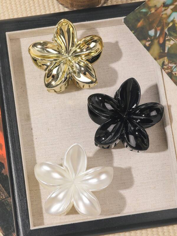Black & Gold Contrast Spring/Summer Boho Style Daisy Flower Hair Claw Clips